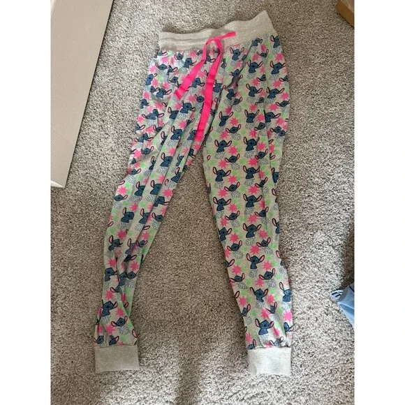 Pajama Disney's Lilo & Stitch 2 Piece Set XS - Picture 2 of 2